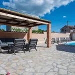 Casa vacanze Gorgeous Home In Pridraga *