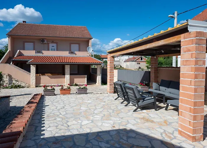 Дом отдыха In *